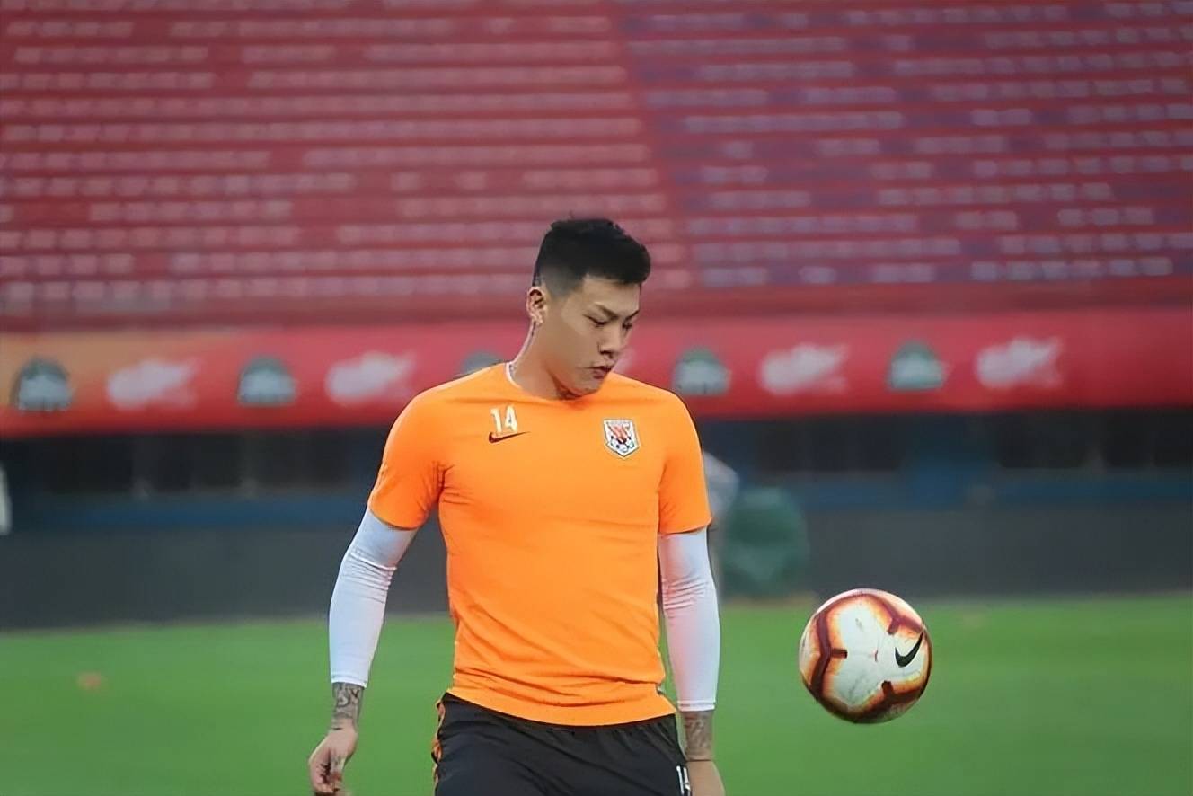 乐鱼体育官方登录网站-关于球队领袖在关键时刻挺身而出，带领球队获胜的信息